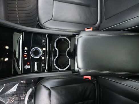 Used 2022 Jeep Grand Cherokee Limited 4xe image 34