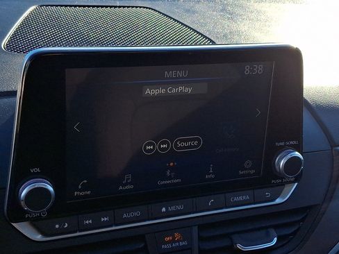 Used 2024 Nissan Altima 2.5 SV image 16