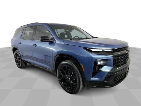 New 2026 Chevrolet Traverse RS w/ LPO, Floor Liner Package image 4