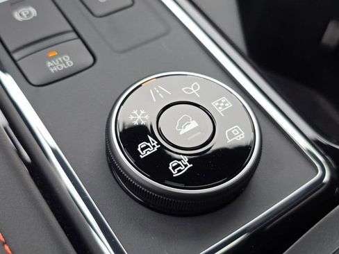New 2026 Nissan Pathfinder Rock Creek AWD/4WD image 34