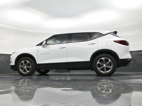 Used 2023 Chevrolet Blazer LT FWD image 21