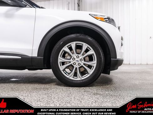 Used 2021 Ford Explorer Limited w/ Equipment Group 301A image 7