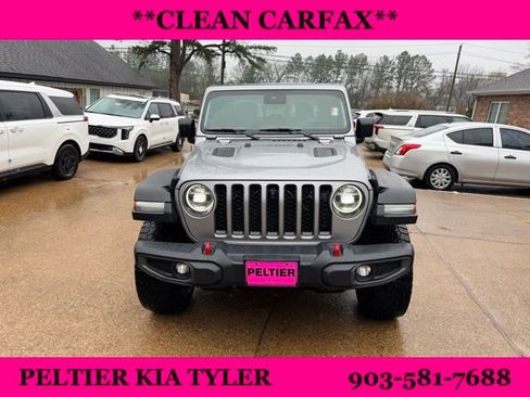 Used 2021 Jeep Gladiator Rubicon image 2