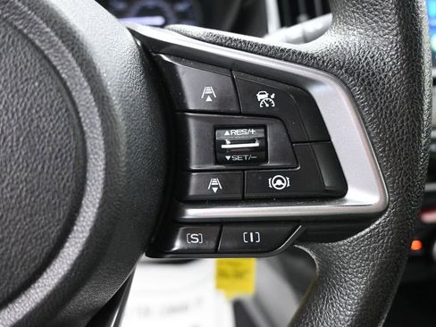 Used 2023 Subaru Crosstrek 2.0i AWD/4WD image 25