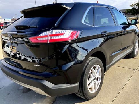 Certified 2024 Ford Edge SEL w/ Convenience Package image 5