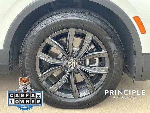 Used 2024 Volkswagen Tiguan SE FWD image 4