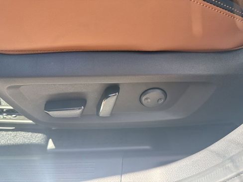New 2026 Nissan Rogue Platinum w/ Platinum Premium Package AWD/4WD image 13
