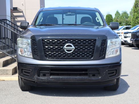 Used 2017 Nissan Titan S RWD image 4