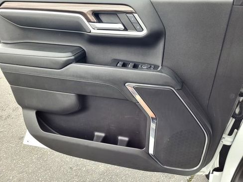 Used 2023 Chevrolet Silverado 1500 LT Trail Boss w/ Protection Package image 14