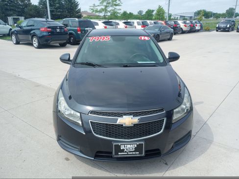 Used 2014 Chevrolet Cruze LT image 2