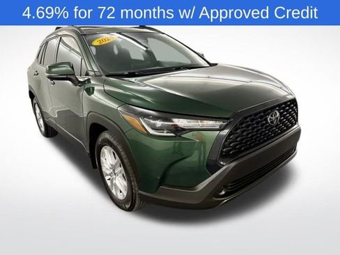 Used 2024 Toyota Corolla Cross LE image 1