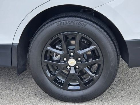 Used 2023 Chevrolet Equinox LT w/ Driver Convenience Package image 15