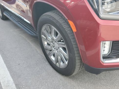 Certified 2021 GMC Yukon SLT w/ SLT Premium Package image 4