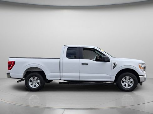 Used 2021 Ford F150 XLT w/ Trailer Tow Package image 4