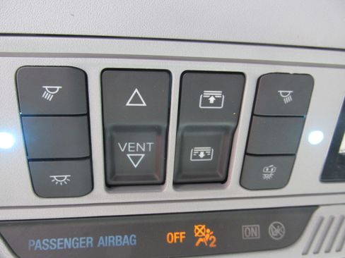 Used 2022 Ford Explorer XLT w/ Equipment Group 202A image 39