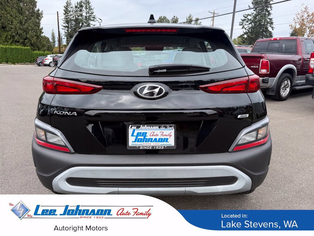 Used 2023 Hyundai Kona SE AWD/4WD image 4