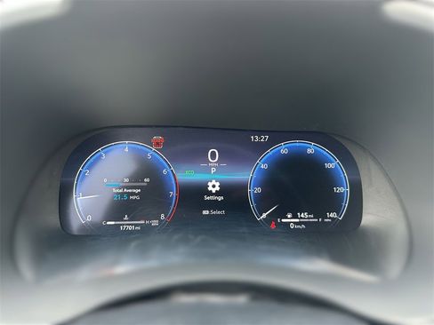 Used 2023 Toyota Highlander Limited image 11