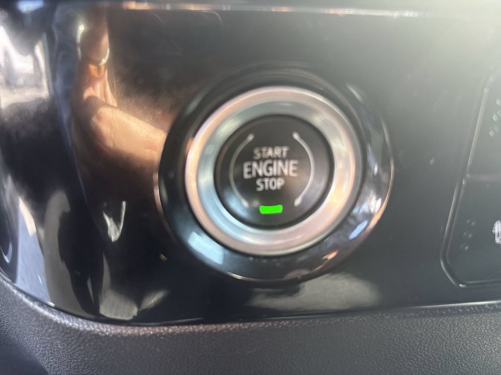 Certified 2022 Chevrolet Silverado 1500 RST AWD/4WD image 14