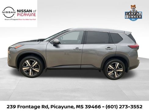 Certified 2025 Nissan Rogue SL w/ SL Premium Package FWD image 2