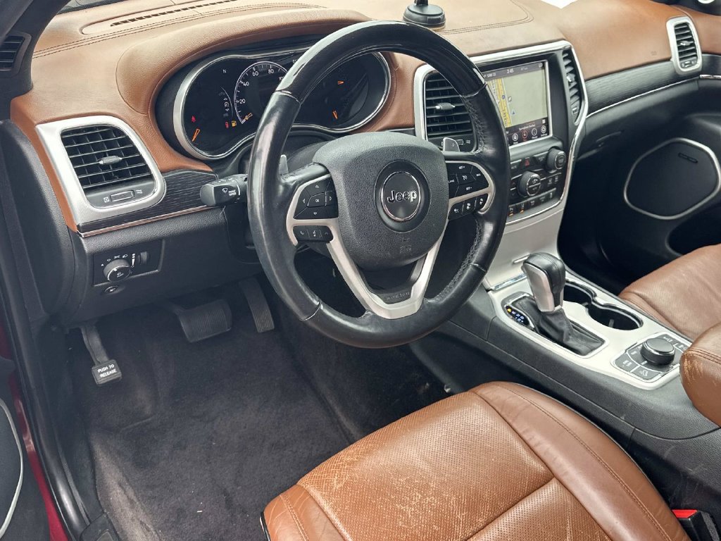 Used 2018 Jeep Grand Cherokee Summit w/ Platinum Series Group AWD/4WD image 2