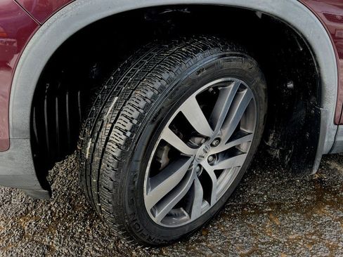 Used 2016 Honda Pilot Touring image 37