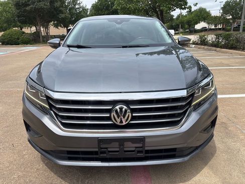 Used 2020 Volkswagen Passat 2.0T SE FWD image 3