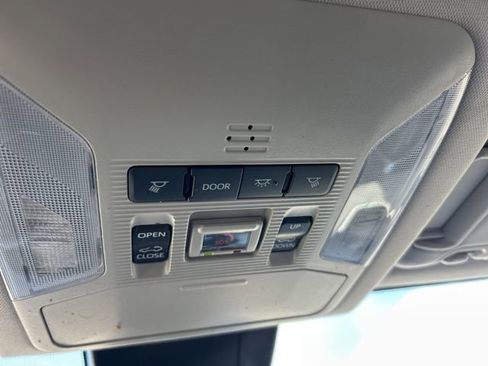 Used 2024 Toyota RAV4 XLE Premium FWD image 24