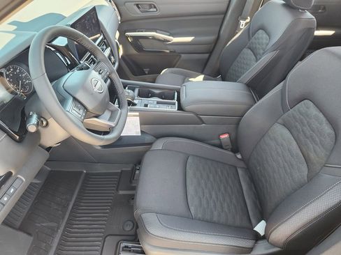 New 2026 Nissan Pathfinder SV FWD image 9