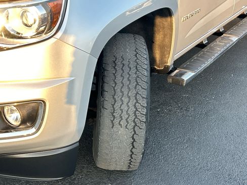 Used 2017 Chevrolet Colorado Z71 image 41