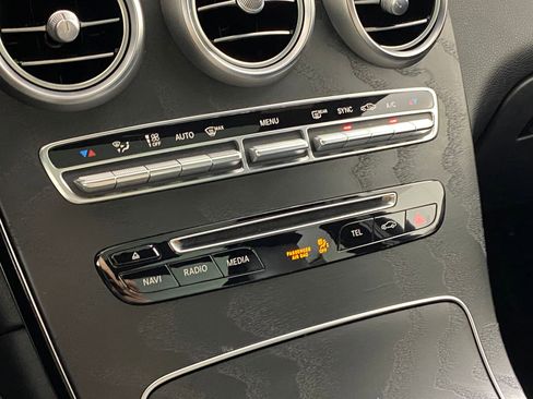 Used 2018 Mercedes-Benz GLC 300 image 28