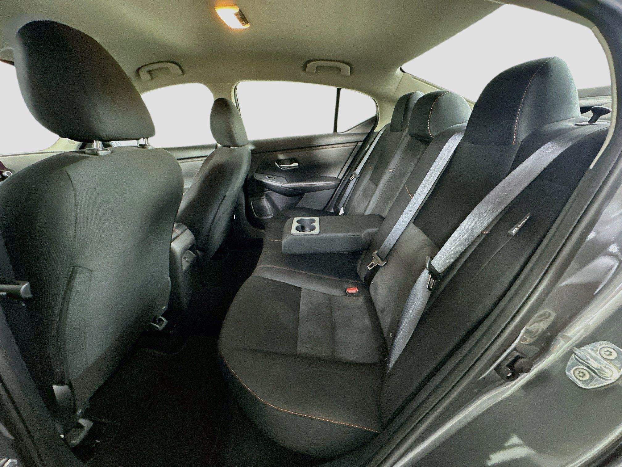 Used 2025 Nissan Sentra SR FWD image 26