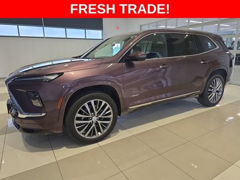 Used 2025 Buick Enclave Avenir w/ Super Cruise Package AWD/4WD image 1