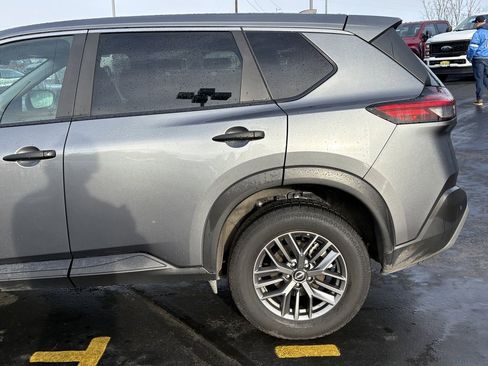 Used 2023 Nissan Rogue S image 12