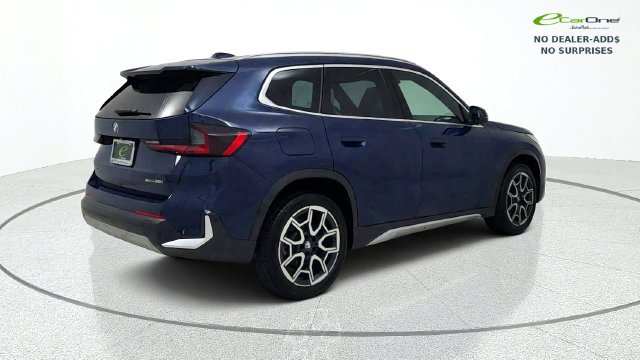 Used 2026 BMW X1 xDrive28i AWD/4WD image 9