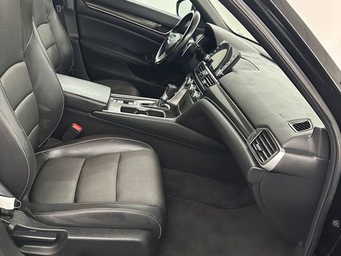 Used 2022 Honda Accord Sport image 34