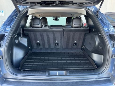 Used 2020 Jeep Cherokee Limited image 34