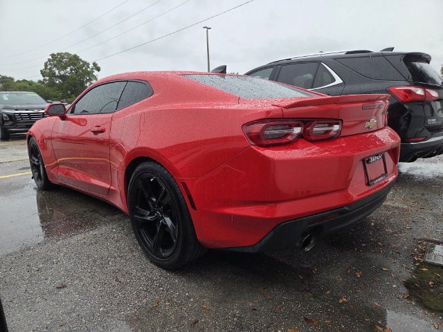 Used 2020 Chevrolet Camaro LT RWD image 4