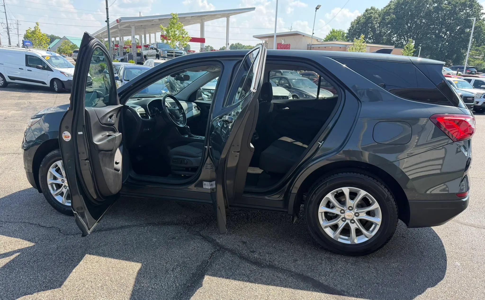 Used 2021 Chevrolet Equinox LT AWD/4WD image 15