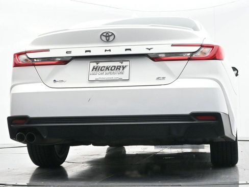 Used 2025 Toyota Camry SE image 46