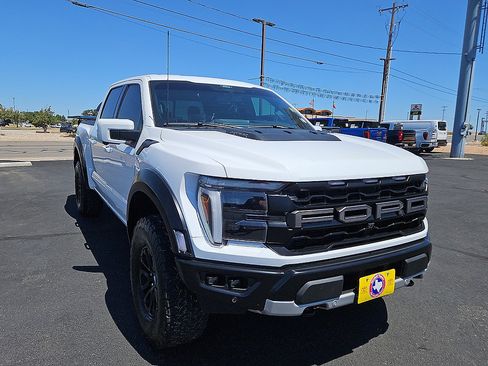 Used 2025 Ford F150 Raptor AWD/4WD image 7