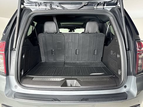 Used 2024 Chevrolet Suburban RST w/ Luxury Package RWD image 24