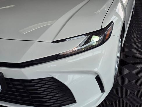 Used 2025 Toyota Camry LE FWD image 9