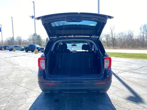 Used 2022 Ford Explorer XLT image 21