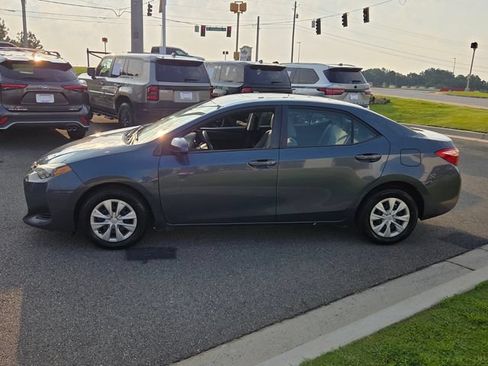 Used 2019 Toyota Corolla L FWD image 4