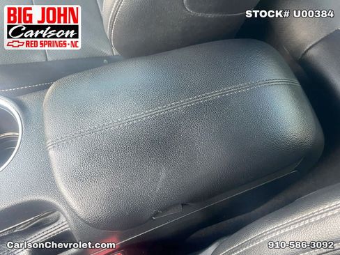 Used 2022 Ford Mustang GT Premium w/ Black Accent Package RWD image 24