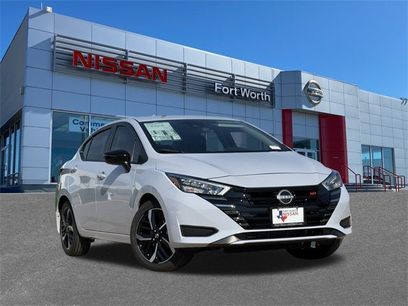 New 2025 Nissan Versa SR w/ Trunk Package