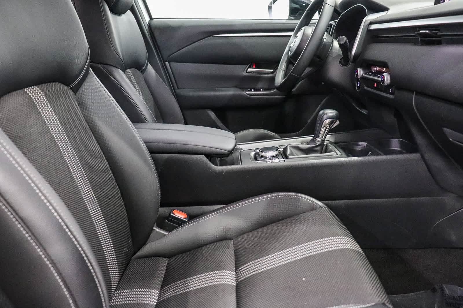 Used 2024 MAZDA CX-50 AWD 2.5 S w/ Select Package image 17