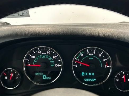 Used 2017 Jeep Wrangler Sport AWD/4WD image 9