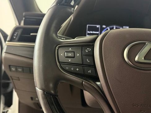 Used 2021 Lexus ES 350 Ultra Luxury w/ Accessory Package FWD image 29
