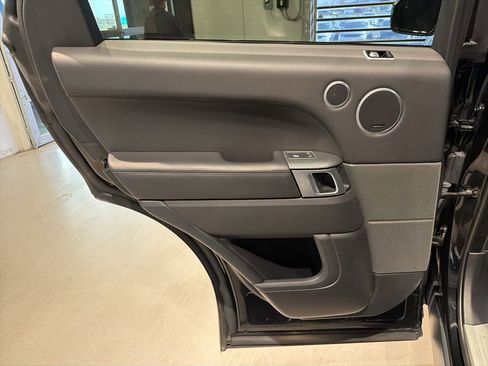 Used 2019 Land Rover Range Rover Sport HST AWD/4WD image 25